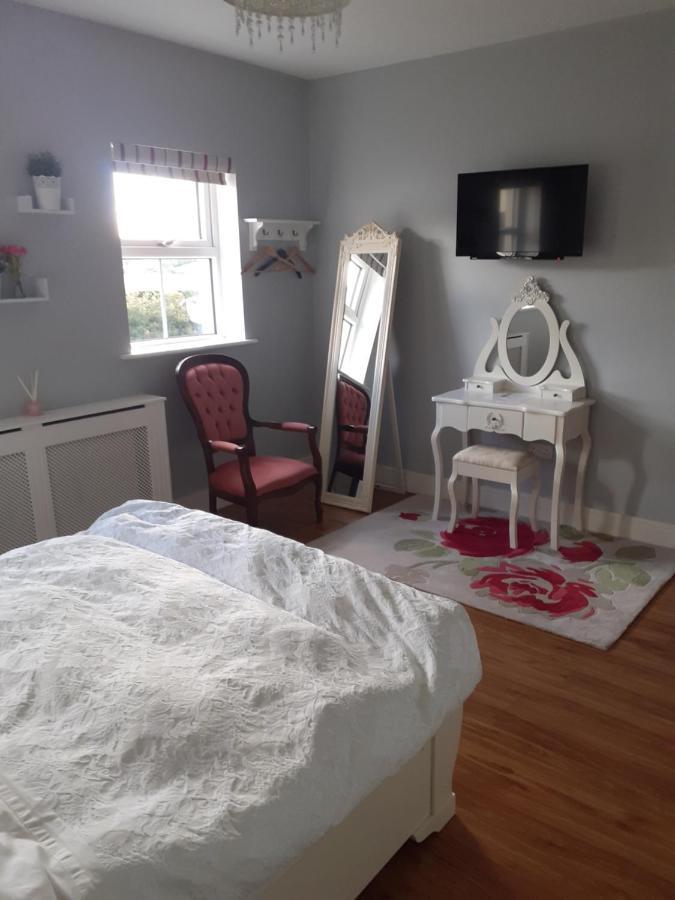 Nobber Private Room In Superb House Bed 1 מראה חיצוני תמונה